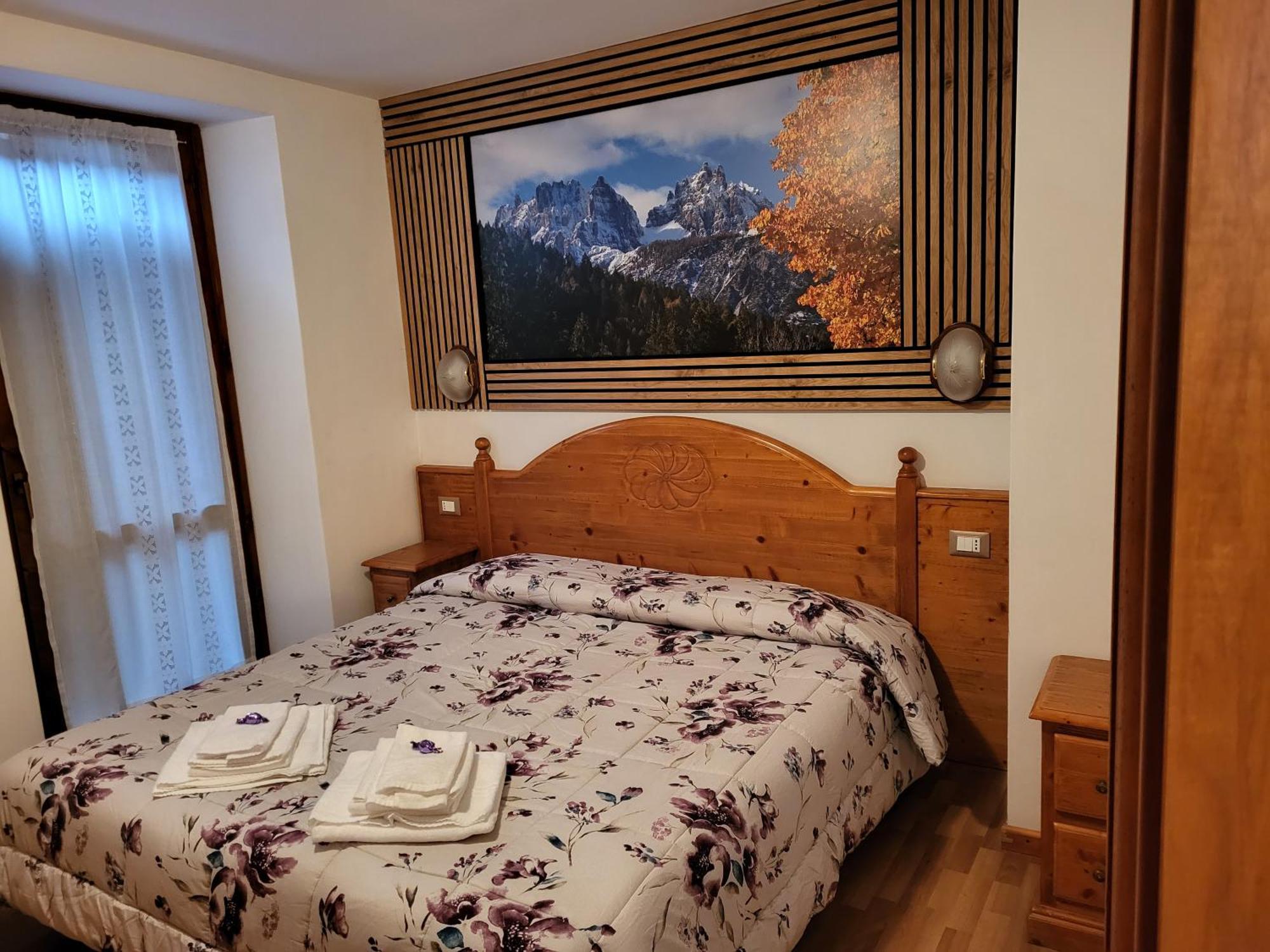 Albergo Meuble Tarandan ฟอร์นี ดิ โซปรา ภายนอก รูปภาพ
