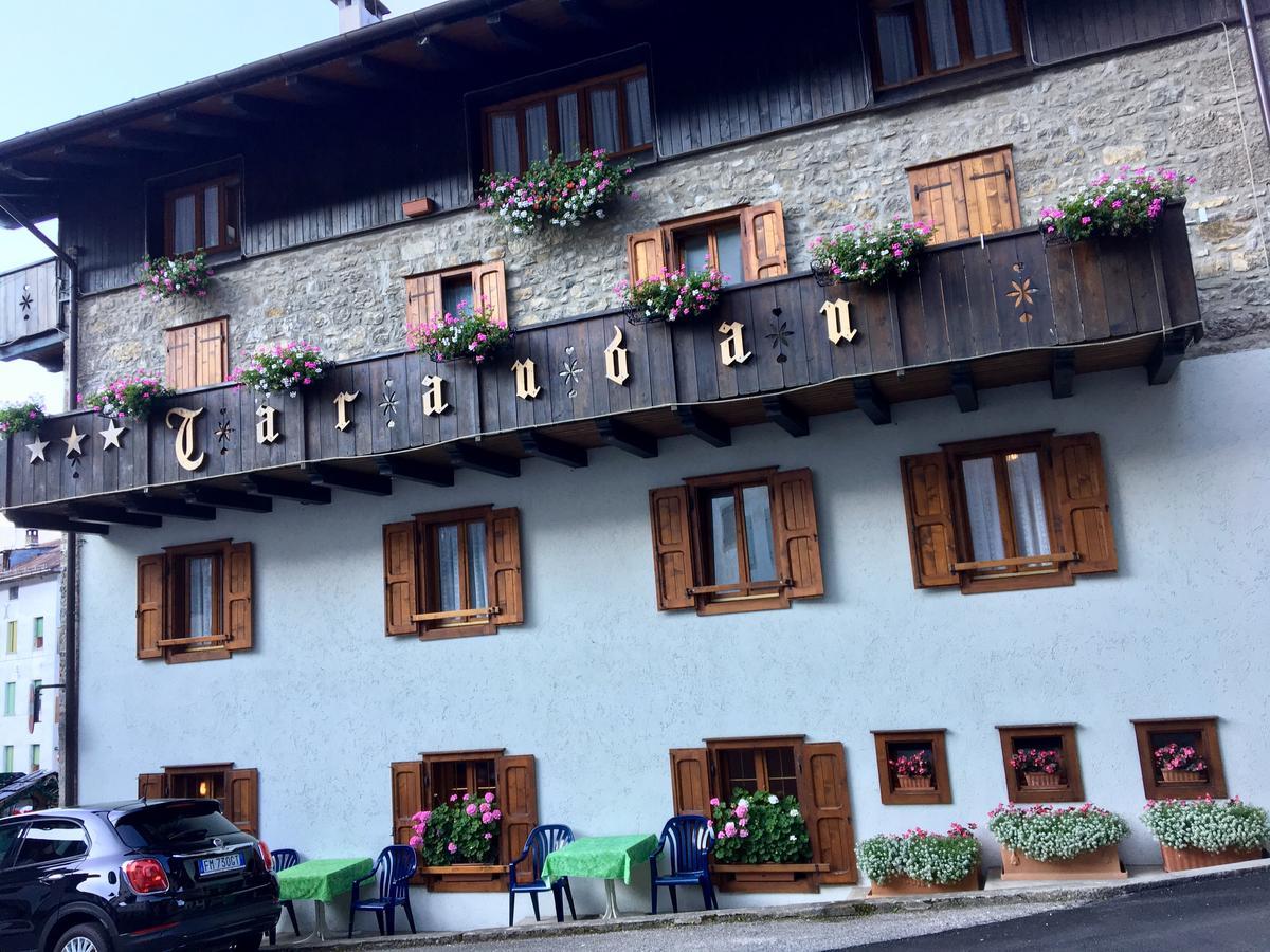 Albergo Meuble Tarandan ฟอร์นี ดิ โซปรา ภายนอก รูปภาพ